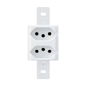 Plug 3 Saidas 2P+T 10A Branca - Fame